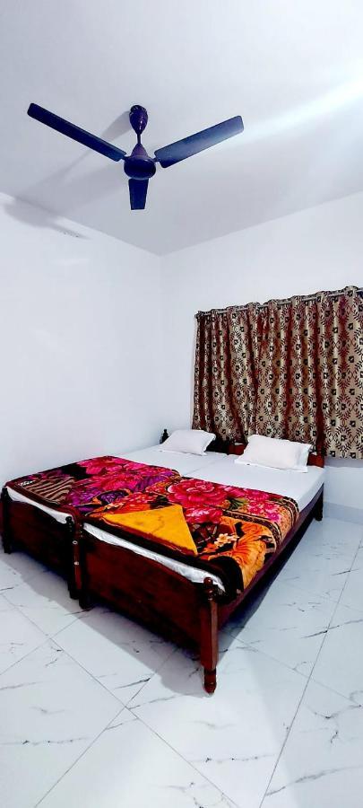 Nilam Guest House Bodh Gaya Exterior photo